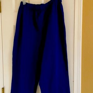 Woman’s luxury ll Bean pants